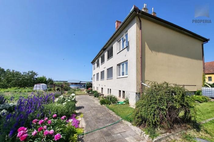 Prodej bytu 2+1, Branišovice, 65 m2