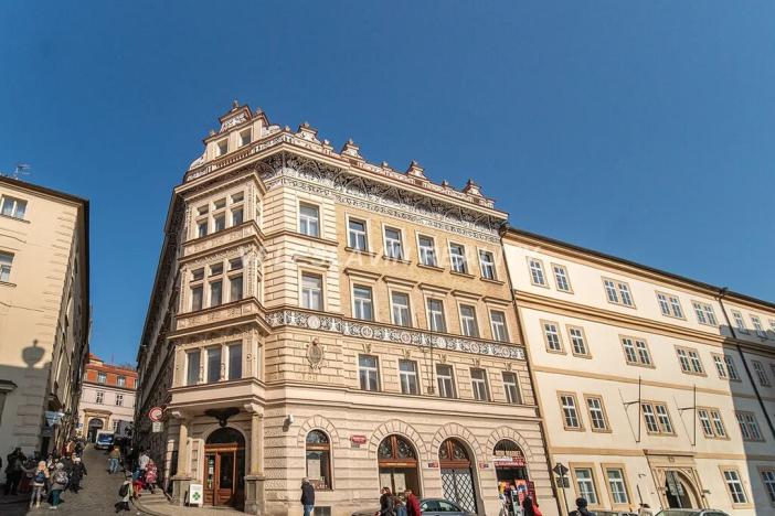 Pronájem bytu 4+kk, Praha - Malá Strana, Malostranské náměstí, 108 m2