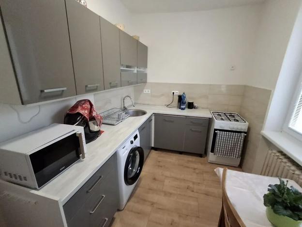 Prodej bytu 4+1, Aš, Hlavní, 71 m2