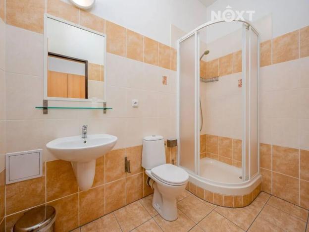 Prodej ubytování, Smolné Pece, 1015 m2