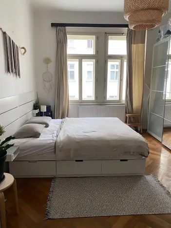 Pronájem bytu 2+1, Praha - Nové Město, Na hrádku, 65 m2