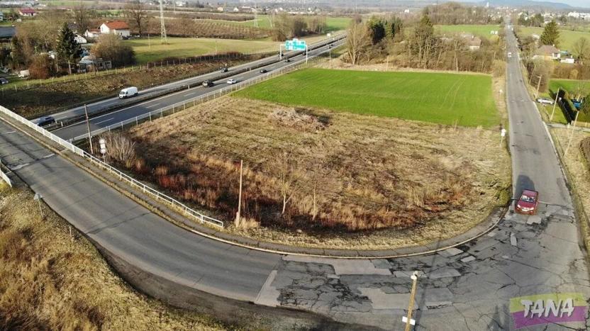 Prodej komerčního pozemku, Čtveřín, 3080 m2