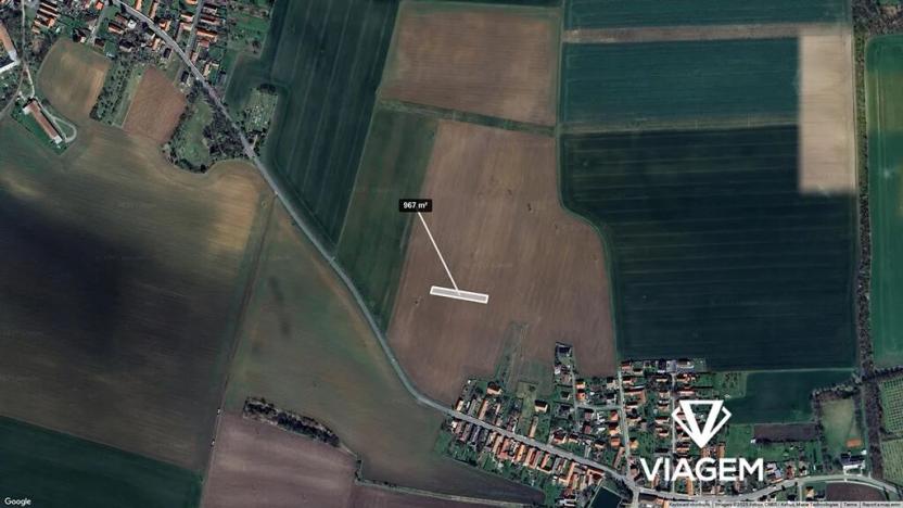 Prodej pole, Dvory, 967 m2