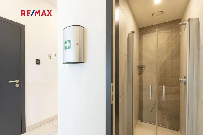 Prodej kanceláře, Kvasiny, 1150 m2