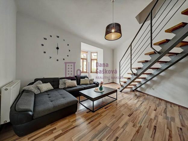 Prodej bytu 4+1, Jindřichův Hradec, Stará cesta, 132 m2