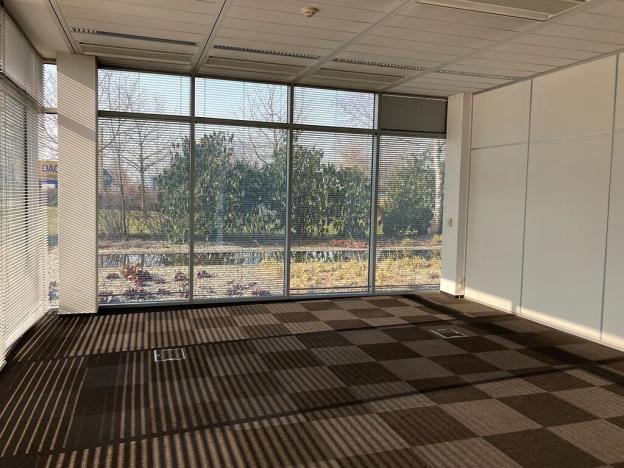 Pronájem kanceláře, Ostrava, Na Rovince, 1300 m2