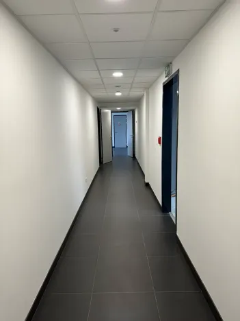 Pronájem skladu, Nový Jičín, Hřbitovní, 2000 m2