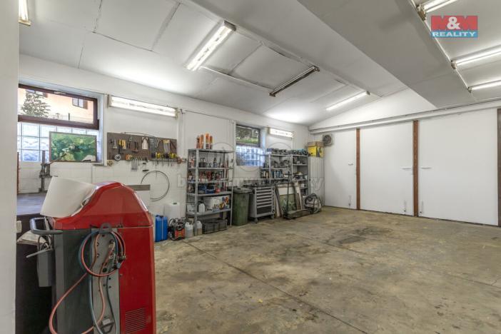 Prodej obchodního prostoru, Staříč, 92 m2