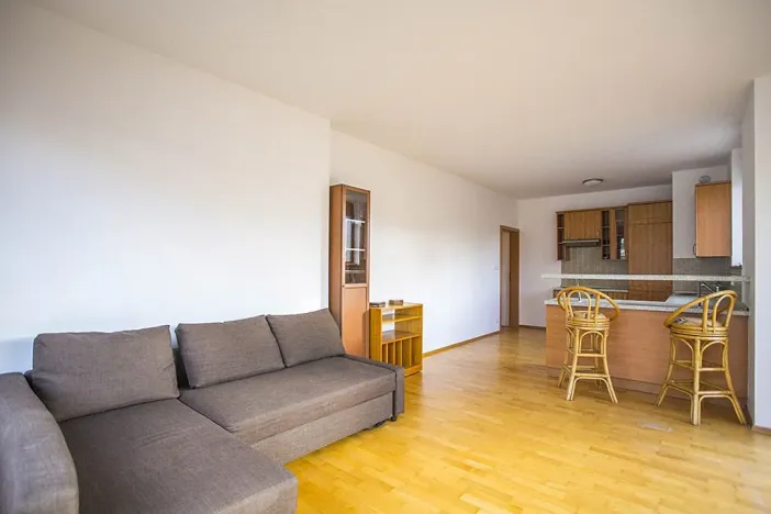 Pronájem bytu 1+kk, Praha - Smíchov, Na Císařce, 45 m2