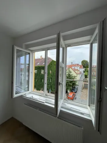 Pronájem bytu 2+kk, Praha - Břevnov, Šlikova, 50 m2