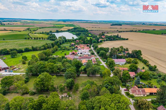 Prodej pozemku pro bydlení, Chotěšice - Malá Strana, 8325 m2