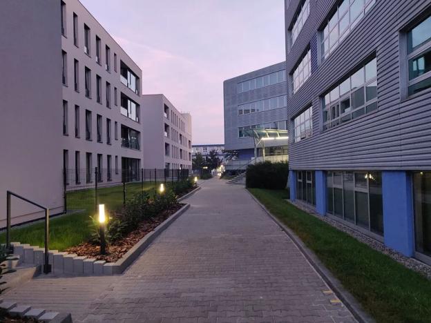 Pronájem kanceláře, Praha - Strašnice, Třebohostická, 122 m2