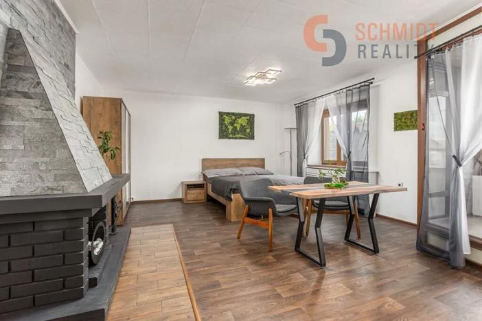 Prodej rodinného domu, Velké Bílovice, nám. Osvoboditelů, 350 m2