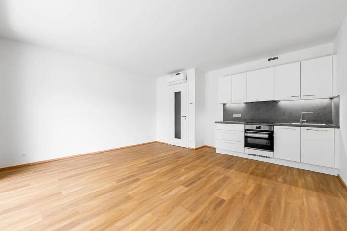 Pronájem bytu 1+kk, Praha - Libeň, Kotlaska, 36 m2