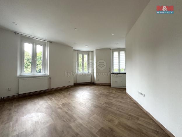 Pronájem bytu 2+kk, Klášterec nad Ohří - Miřetice u Klášterce nad Ohří, Chomutovská, 51 m2