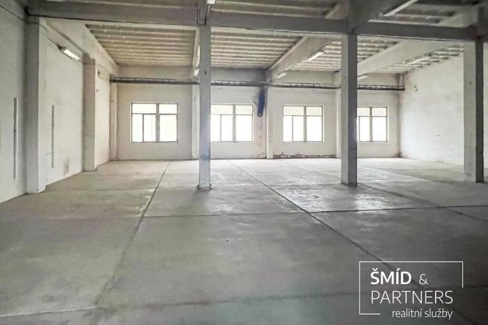 Pronájem skladu, Vrátkov, 1170 m2