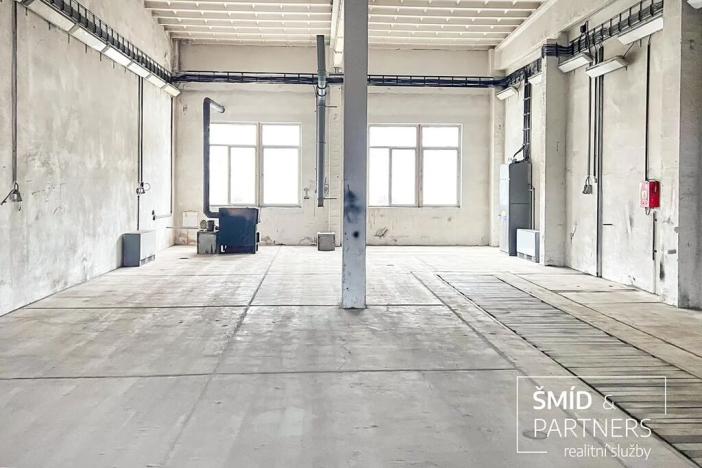 Pronájem skladu, Vrátkov, 1170 m2