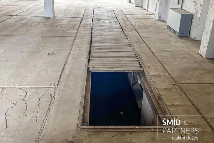 Pronájem skladu, Vrátkov, 1170 m2