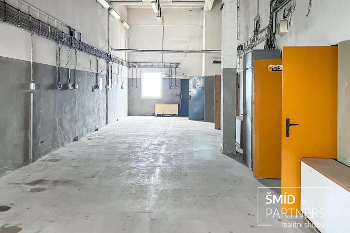 Pronájem skladu, Vrátkov, 1170 m2