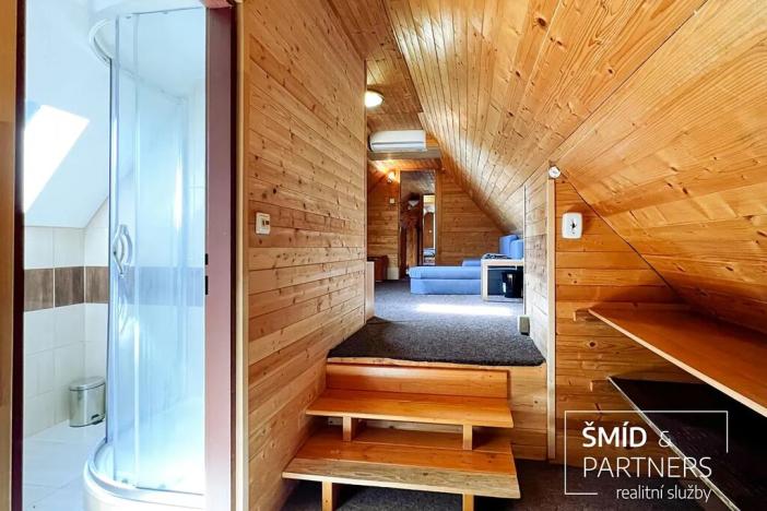 Prodej rodinného domu, Hraběšice, 788 m2