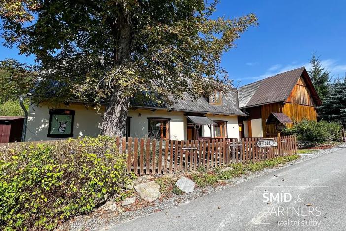 Prodej rodinného domu, Hraběšice, 788 m2