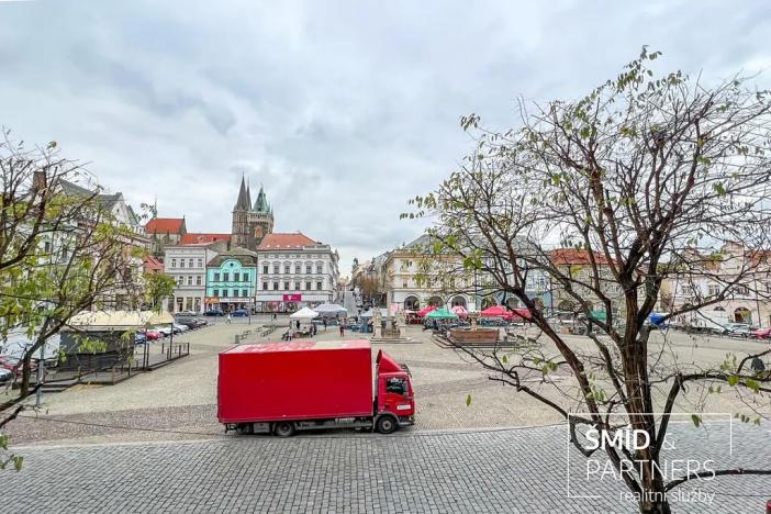 Pronájem obchodního prostoru, Kolín, Karlovo náměstí, 114 m2