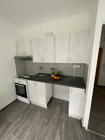Pronájem bytu 2+kk, Česká Lípa, 5. května, 37 m2