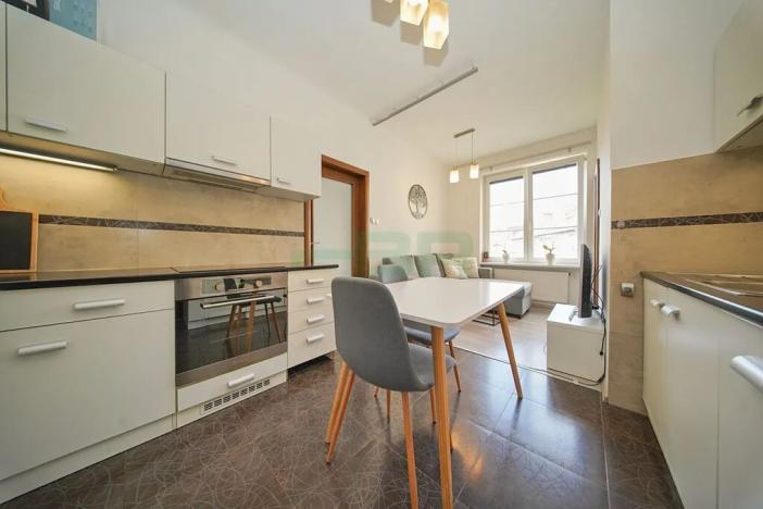 Pronájem bytu 2+kk, Praha - Nusle, U Slovanské pojišťovny, 47 m2