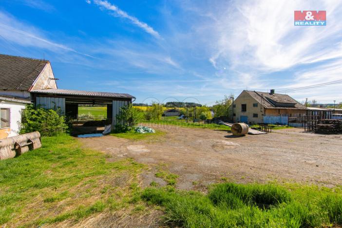 Prodej zemědělského objektu, Černovice, 4026 m2