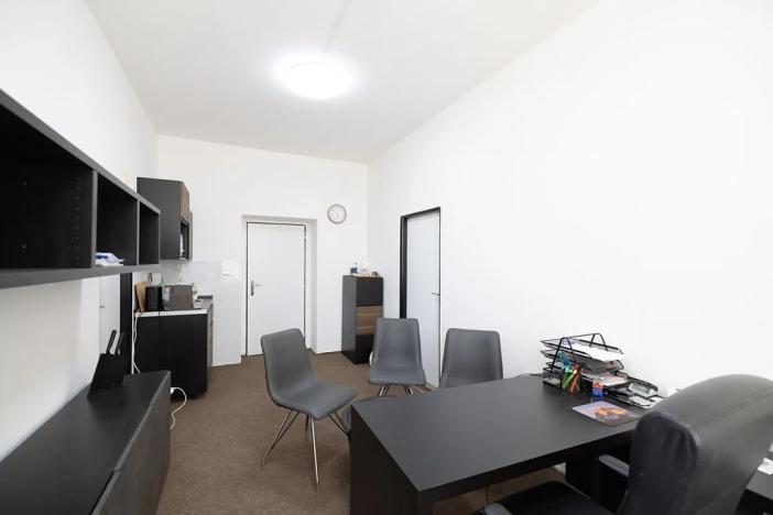 Prodej skladu, Čebín, 3507 m2