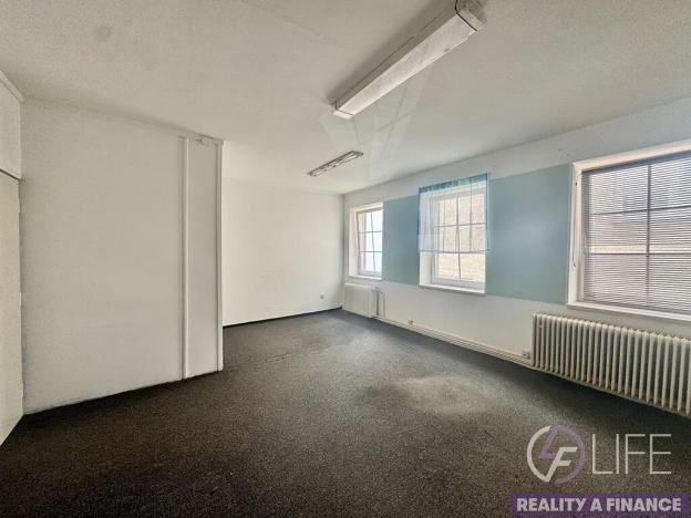 Pronájem atypického bytu, Vrchlabí, Fügnerova, 30 m2