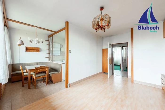 Pronájem bytu 3+1, Praha - Prosek, Veltruská, 61 m2