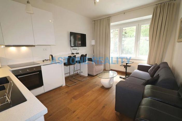Pronájem bytu 2+kk, Praha - Břevnov, Mládeže, 54 m2