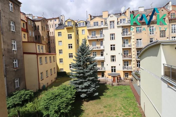 Prodej bytu 3+1, Karlovy Vary, Bulharská, 94 m2