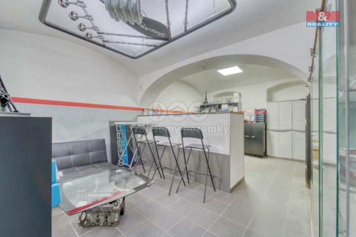 Pronájem obchodního prostoru, Králův Dvůr, Plzeňská, 189 m2