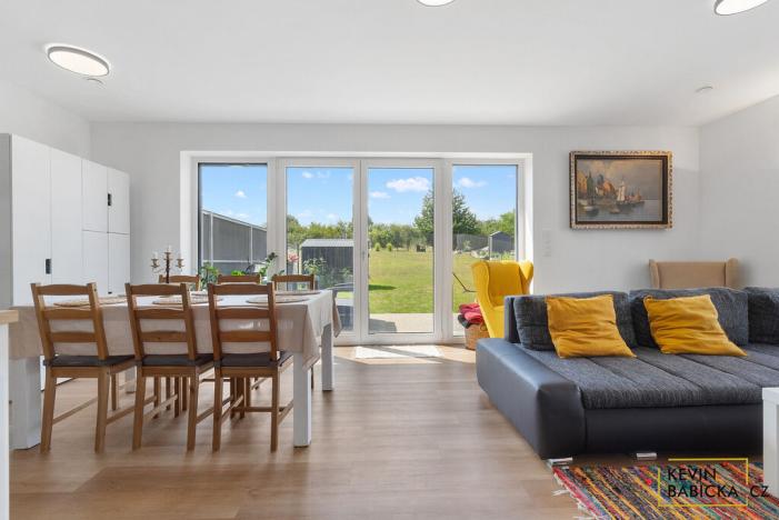 Prodej bytu 4+kk, Holubice, 102 m2