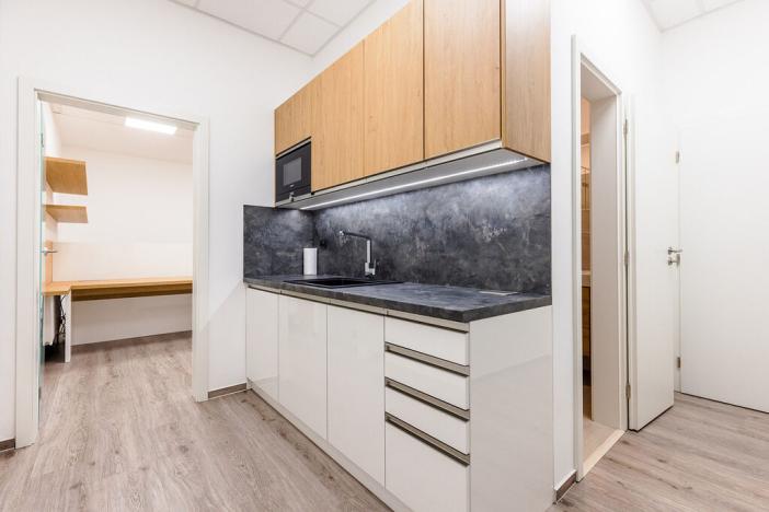 Prodej kanceláře, Brno - Královo Pole, Mojmírovo náměstí, 65 m2