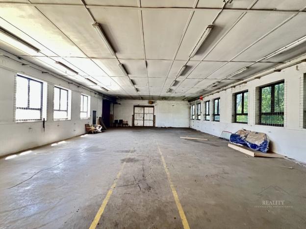 Pronájem skladu, Dlouhá Brtnice, 350 m2