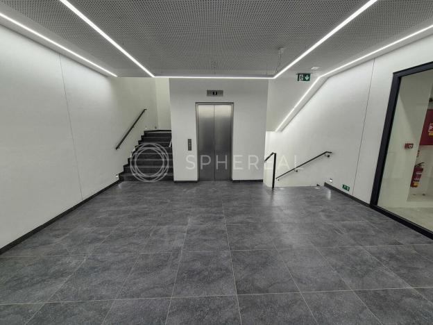 Pronájem kanceláře, Brno - Lesná, Okružní, 276 m2