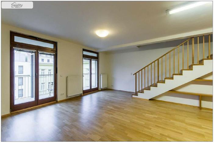 Pronájem kanceláře, Praha - Smíchov, Štefánikova, 147 m2