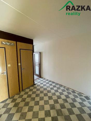 Pronájem bytu 2+1, Chodová Planá, sídliště Lučina, 64 m2