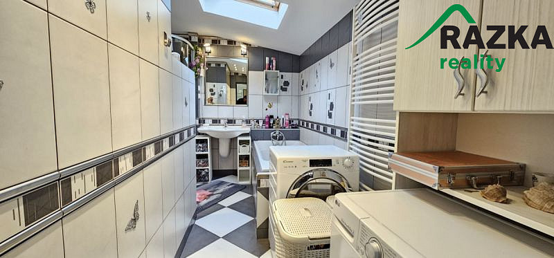 Prodej bytu 3+kk, Velká Hleďsebe, Pohraniční stráže, 88 m2