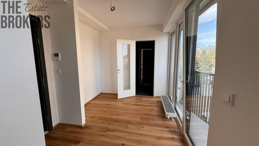 Prodej bytu 2+kk, Praha - Suchdol, U hotelu, 99 m2