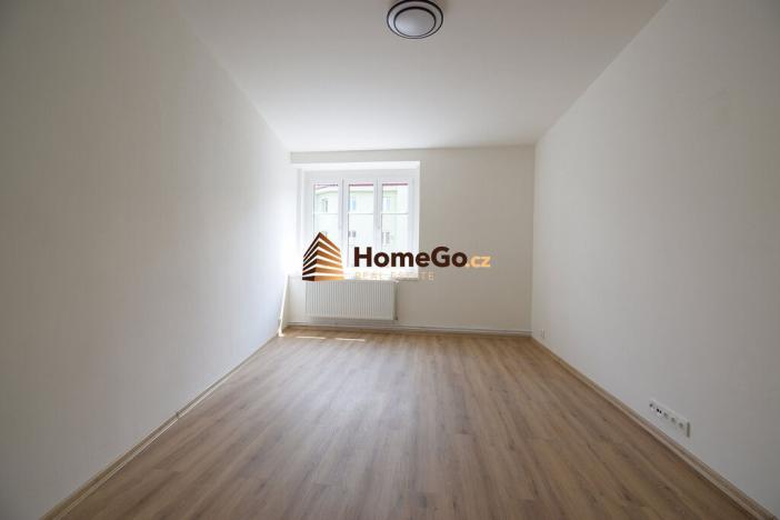 Pronájem bytu 1+kk, Praha - Nusle, Žateckých, 26 m2