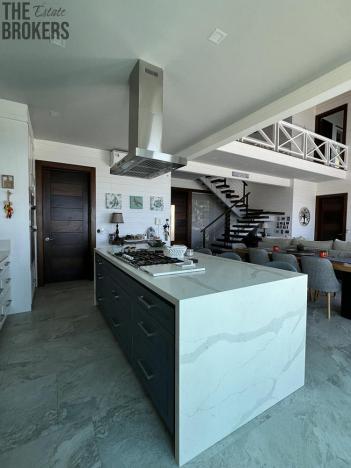 Prodej rodinného domu, Coxen Hole, Roatán, Honduras, 371 m2