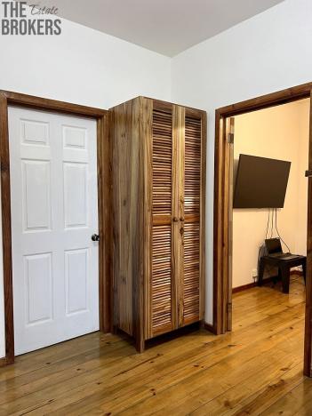 Prodej chaty, Coxen Hole, Roatán, Honduras, 232 m2