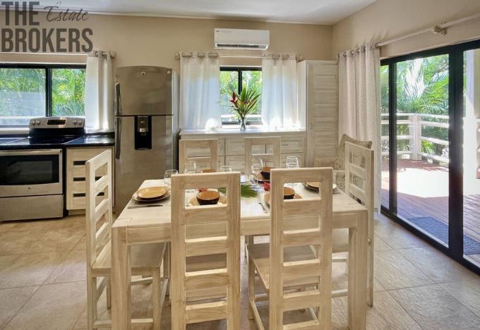 Prodej komerční, Coxen Hole, Roatán, Honduras, 304 m2