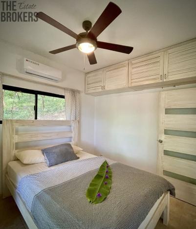 Prodej komerční, Coxen Hole, Roatán, Honduras, 304 m2