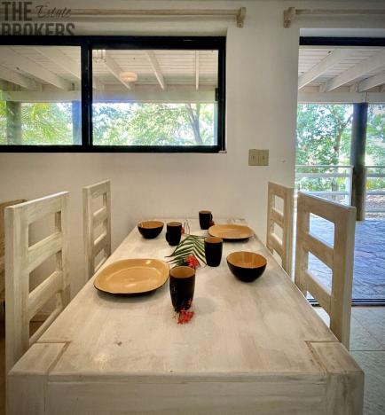 Prodej komerční, Coxen Hole, Roatán, Honduras, 304 m2