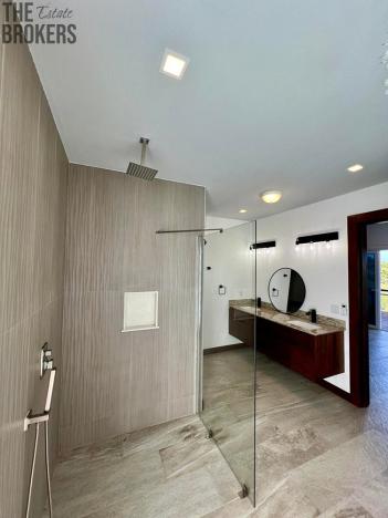 Prodej rodinného domu, Coxen Hole, Roatán, Honduras, 1452 m2